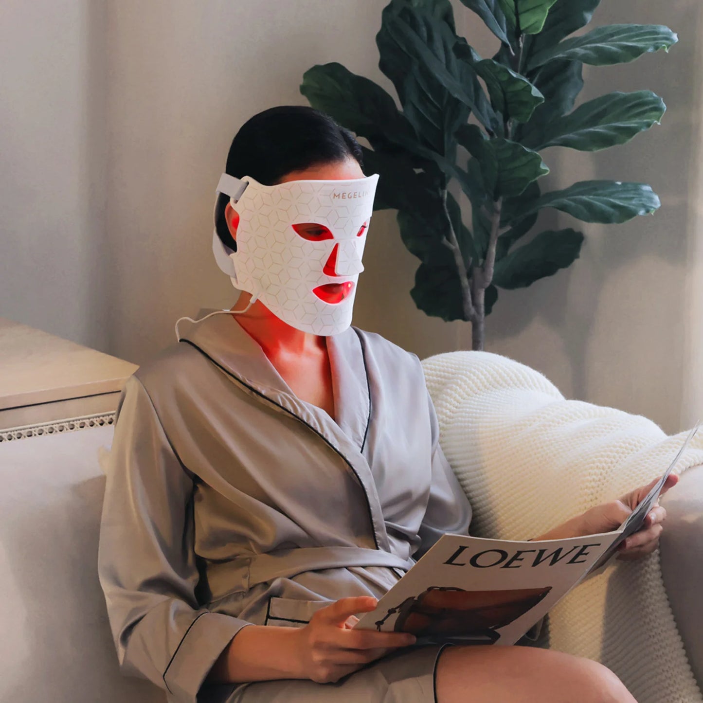 Red Light Therapy Face Mask