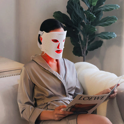 Red Light Therapy Face Mask